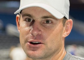 Andy Roddick defeats Jim Courier in first PowerShares Series in Orlando