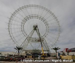 First capsule is mounted to Orlando Eye, International Drive, Orlando -  20 January 2015 (Photographer: Nigel G. Worrall)