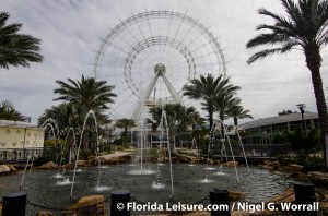 First capsule is mounted to Orlando Eye, International Drive, Orlando -  20 January 2015 (Photographer: Nigel G. Worrall)