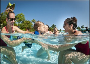 Aquatica Orlando Hosts World's Largest Swimming Lesson_2